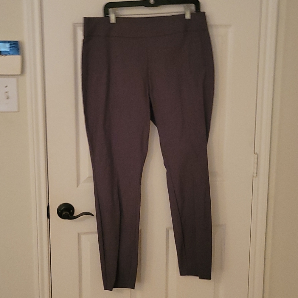 Apt. 9 Skinny Mid-Rise Grey Pants, Size 16